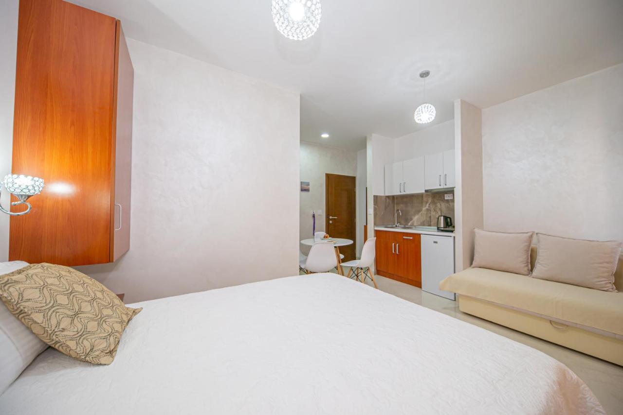 Kristal Apartmani Čanj エクステリア 写真