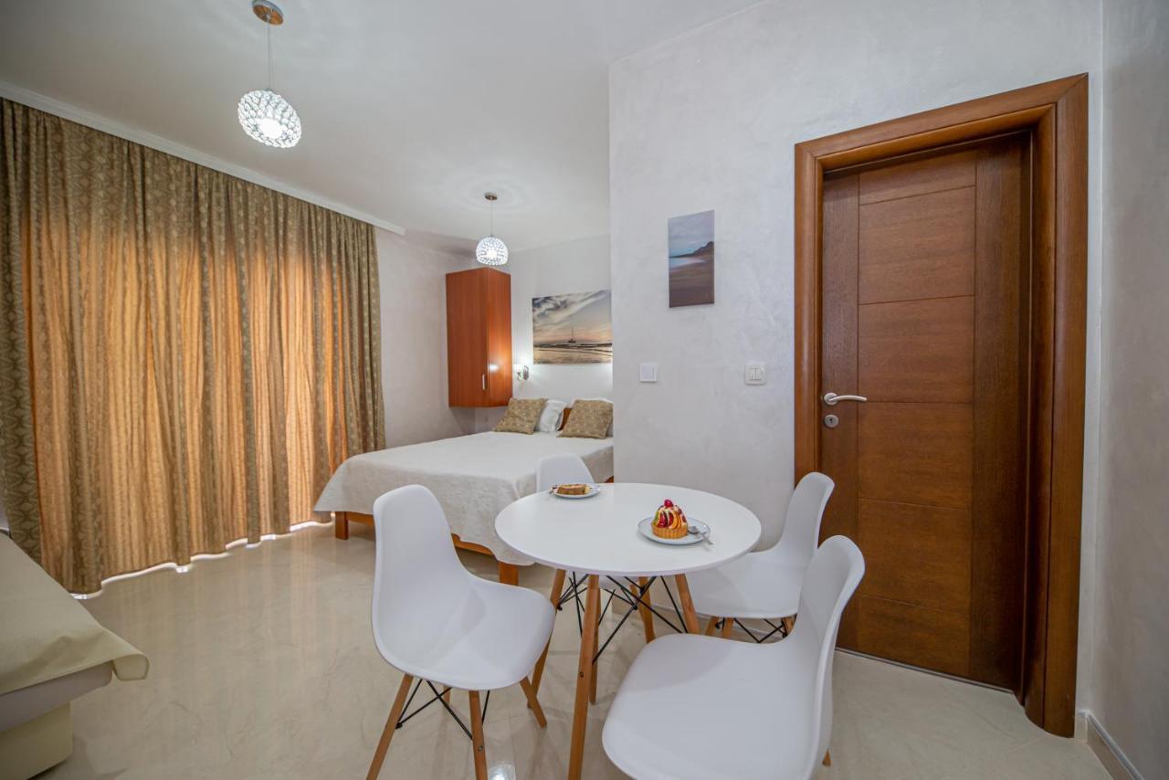 Kristal Apartmani Čanj エクステリア 写真
