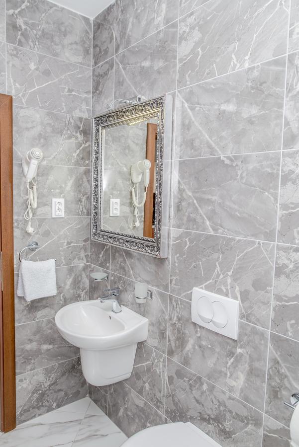 Kristal Apartmani Čanj エクステリア 写真